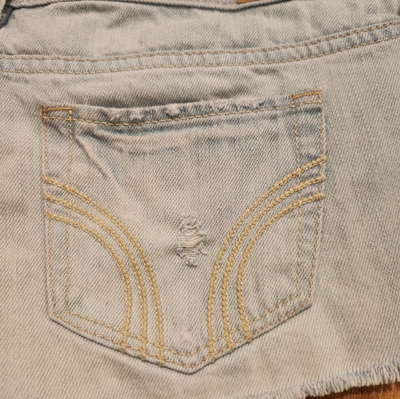 2/$20 Hollister jeans shorts with embroidered flowers - Picture 7 of 8